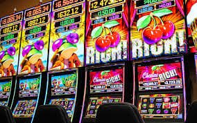 Philippine player launching bl777 casino slot game on smartphone browser